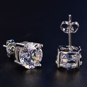 Moissanite Stud Earrings 2 Cts